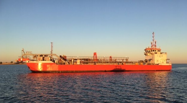 TSHD River Bee on Wheatstone project