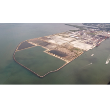 Port Brisbane reclamation area sand fill and sedimentation basin area return water quality